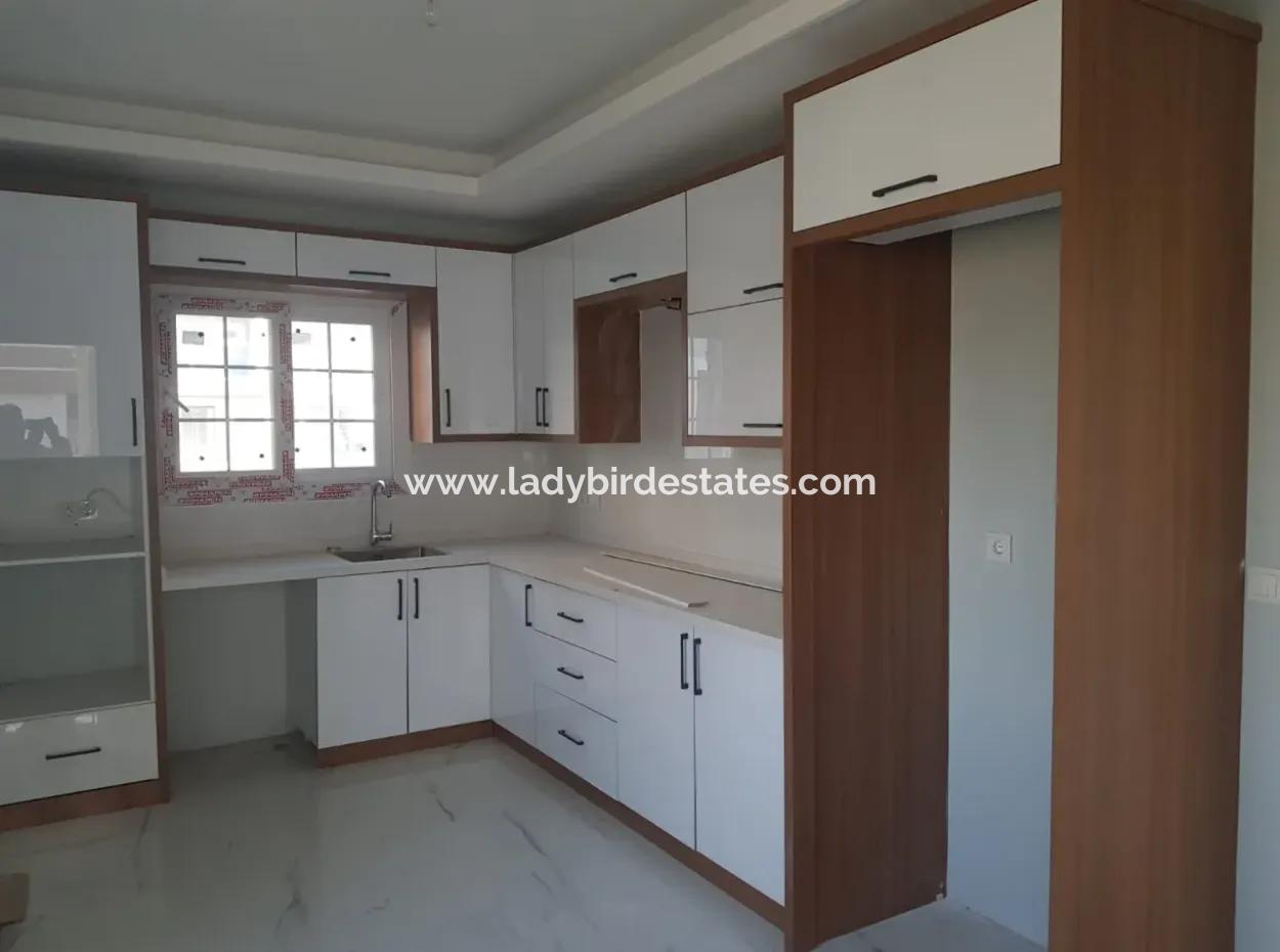 Villa Zum Verkauf In Dalaman Angrenzenden Null