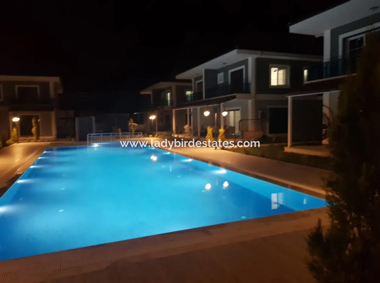 Villa Zum Verkauf In Dalaman Angrenzenden Null