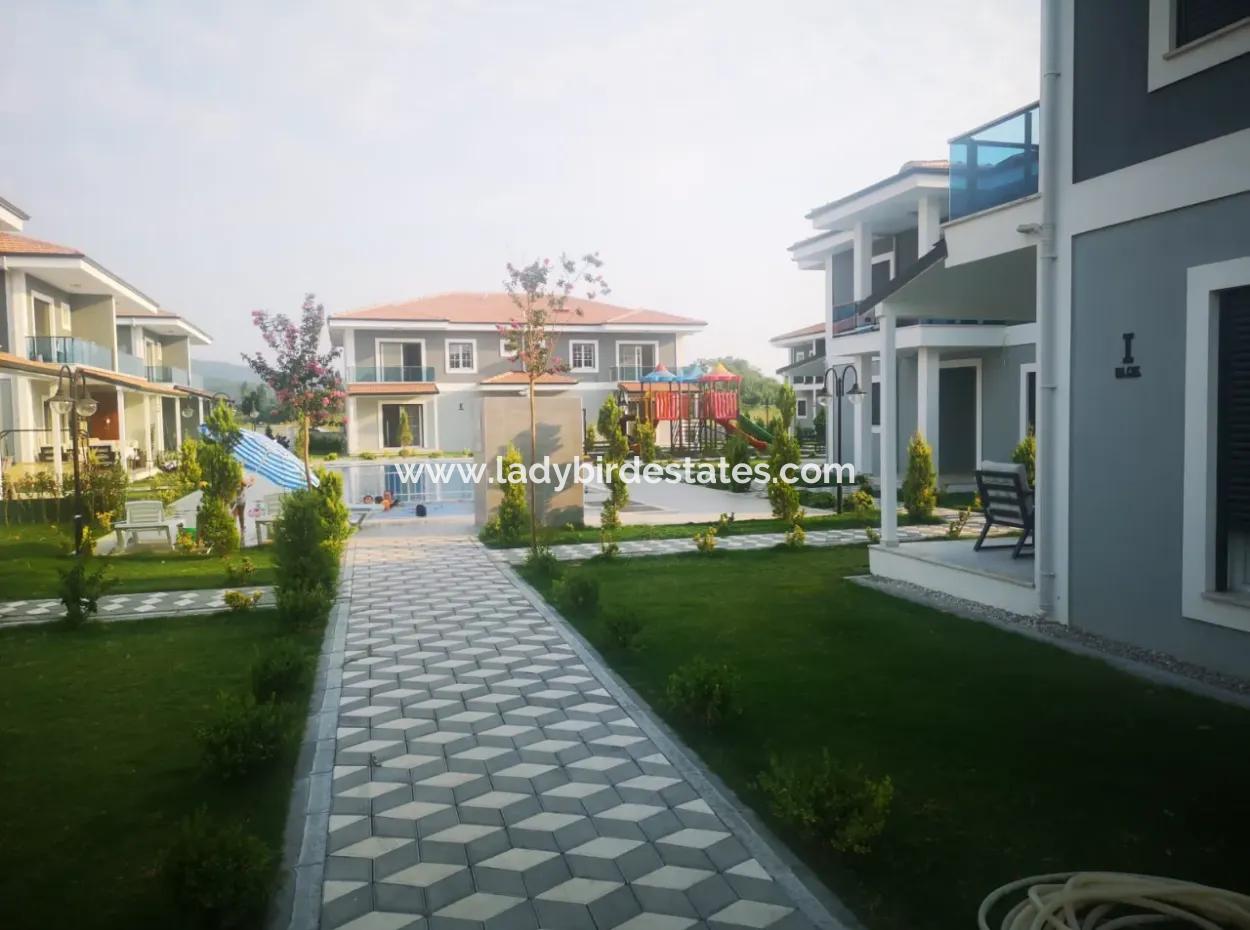 Villa Zum Verkauf In Dalaman Angrenzenden Null