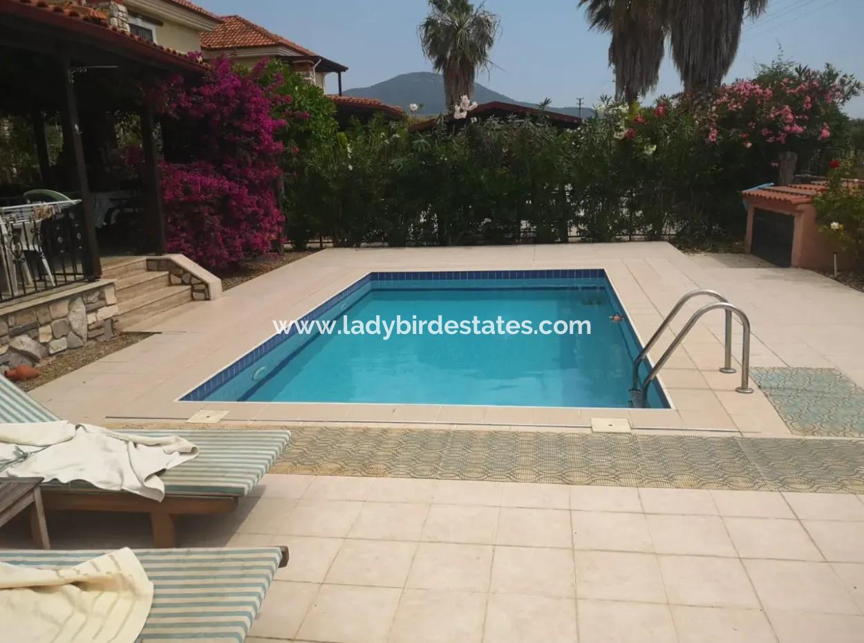 Möblierte Villa Mit Pool In Dalaman Altintas