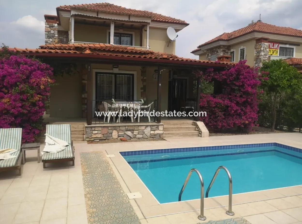 Möblierte Villa Mit Pool In Dalaman Altintas