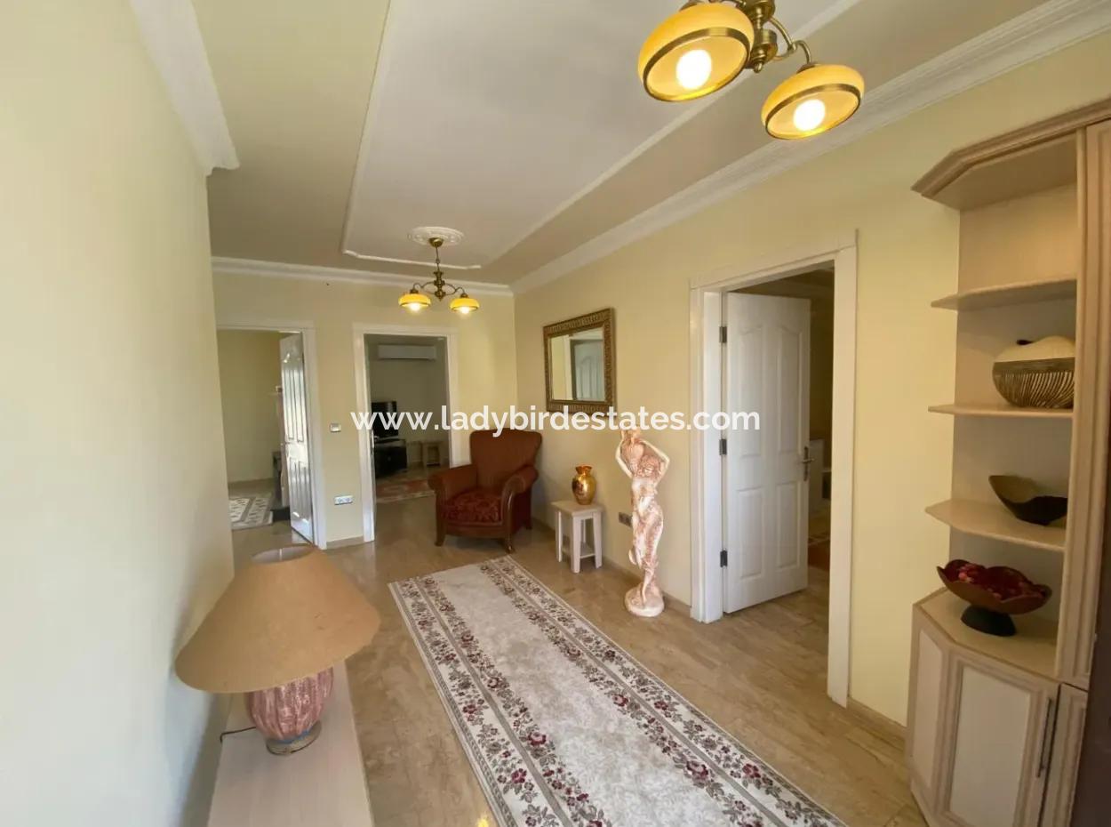 Luxusvilla In Dalaman Serefler