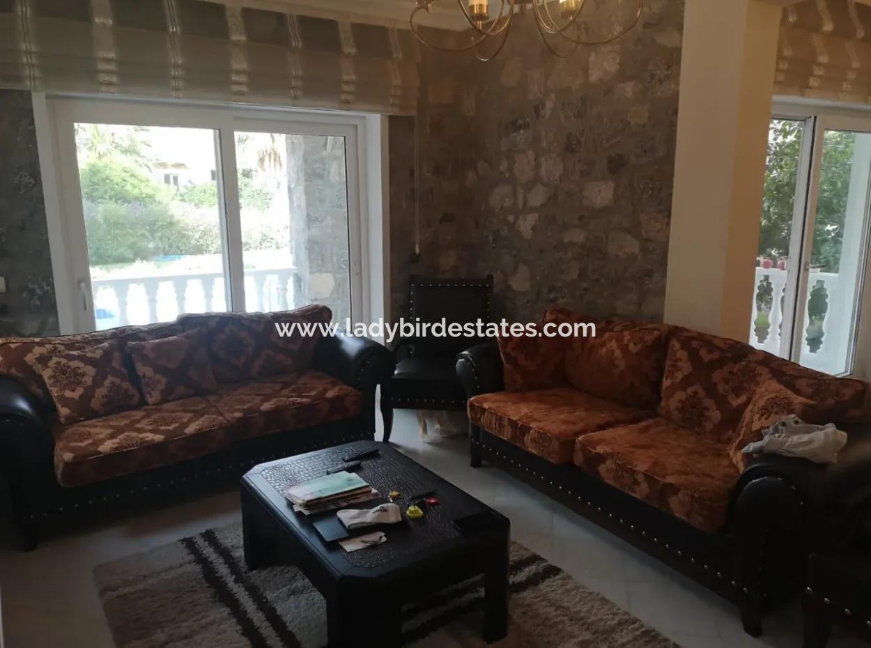 Villa Zum Verkauf In Dalaman Akkaya