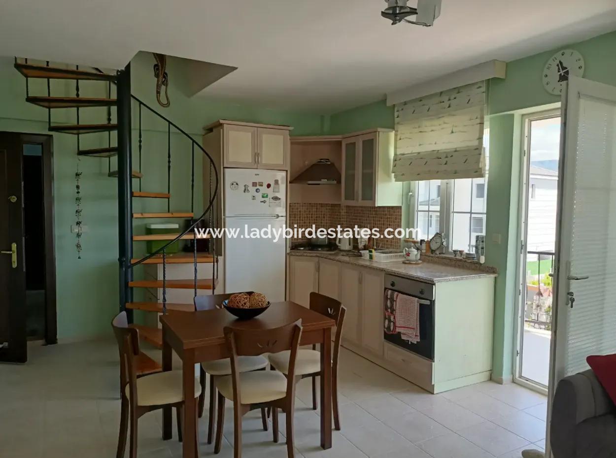 Dach-Duplex In Einem Komplex Im Viertel Dalaman Altintas