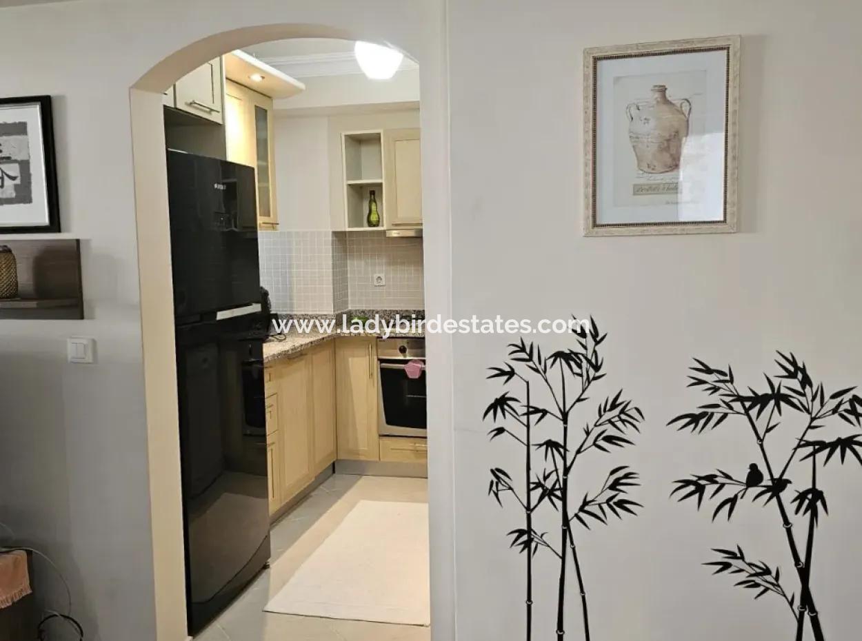 2 1 Wohnung Mit Pool Zum Verkauf In Dalamans Beliebtem Komplex