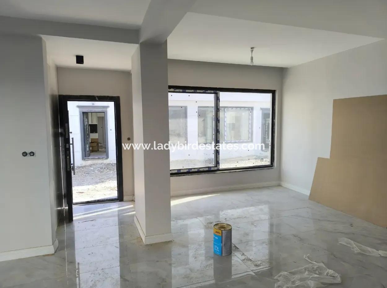 3 1 Luxuriöse Zweibettvilla Auf Dem Gelände In Karaçali