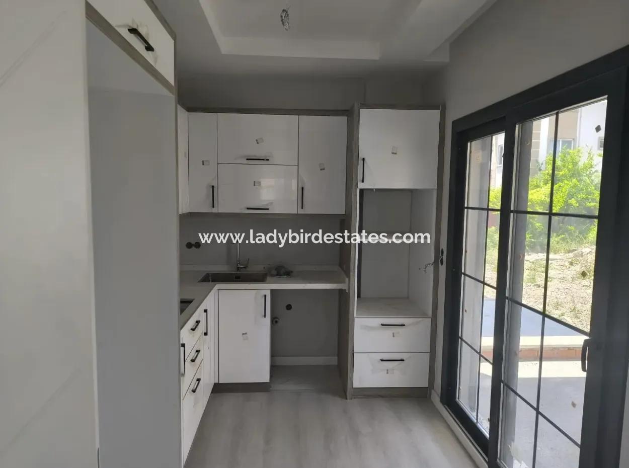 2 1 Und 1 1 Wohnungen Mit Pool Zum Verkauf In Dalaman Central Neighborhood