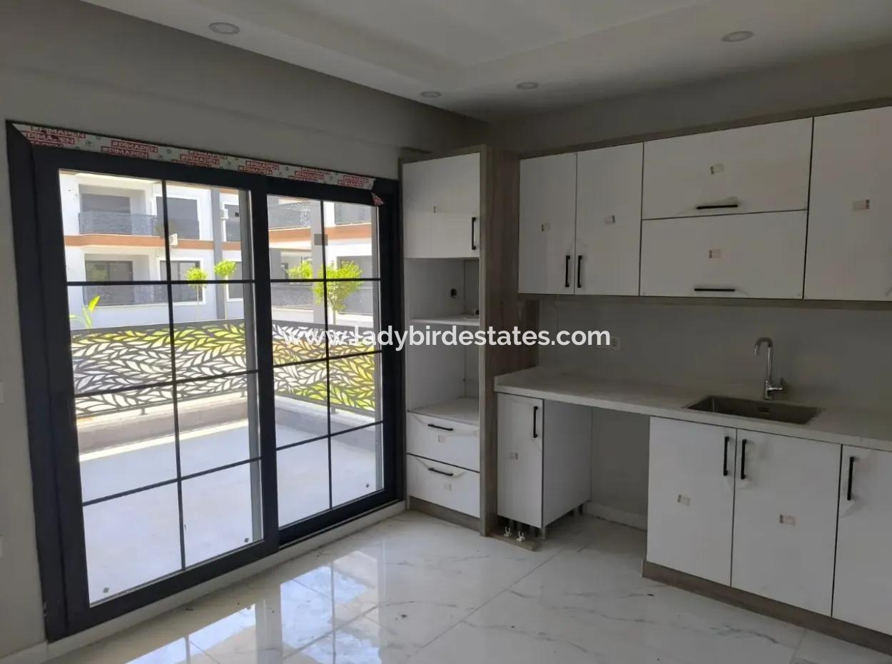 Unverpasste Gelegenheit!! Ortaca Bahcelievler Mah. Luxus 2 1 Wohnungen Mit Pool In Einem Komplex