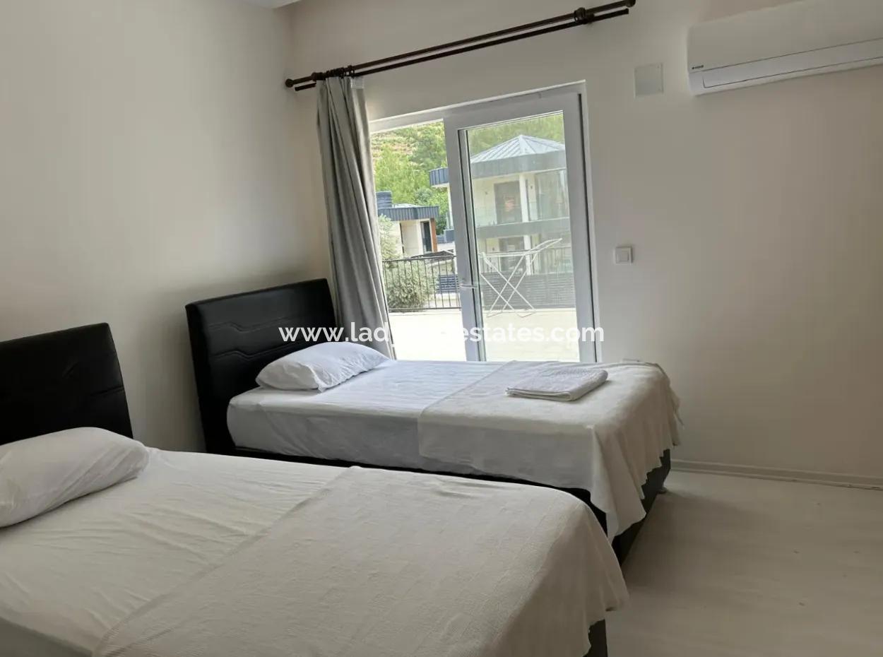 2 Villen Zum Verkauf Auf Einem 1500M2 Grossen Grundstück In Akkaya