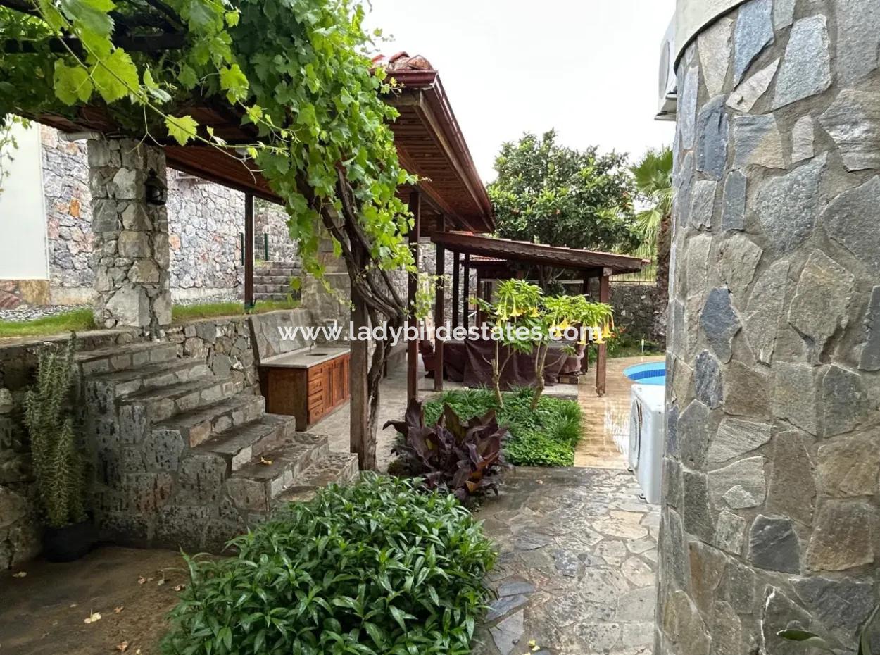 2 Villen Zum Verkauf Auf Einem 1500M2 Grossen Grundstück In Akkaya