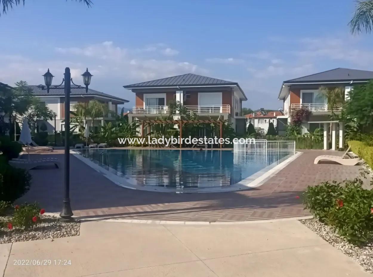 2 1 Twin Villas Zum Verkauf Auf Dem Gelände In Karaçali