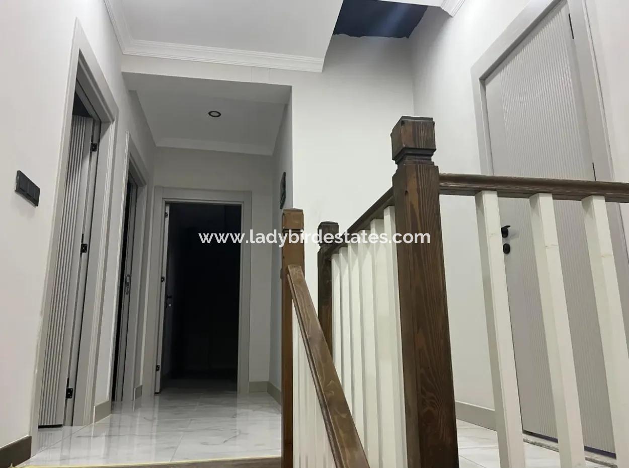 Freistehendes 4 1 Villa Zu Verkaufen In Karaçali