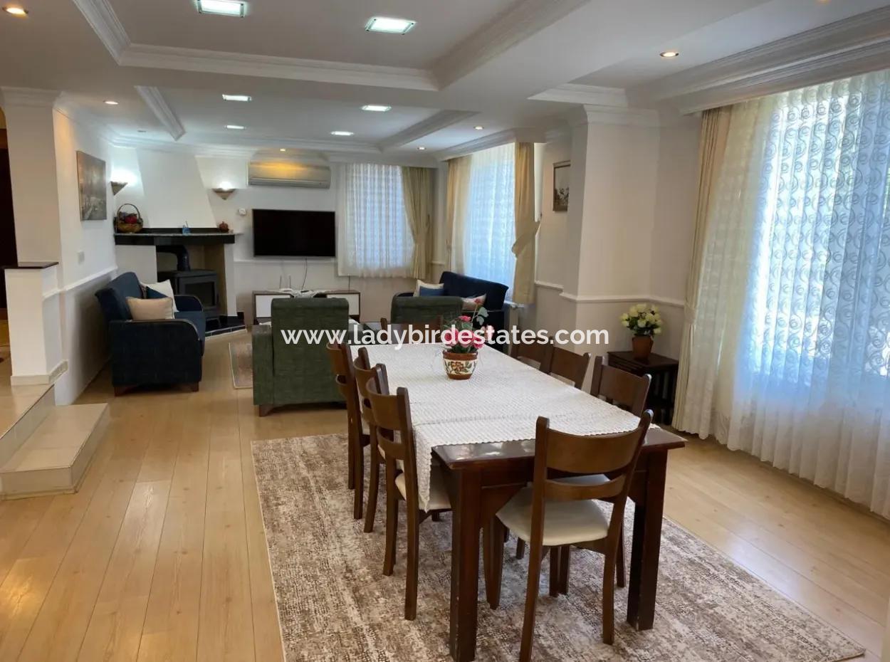 Abgetrennt In Dalaman Karaçali 4 1 Triplex Zum Verkauf