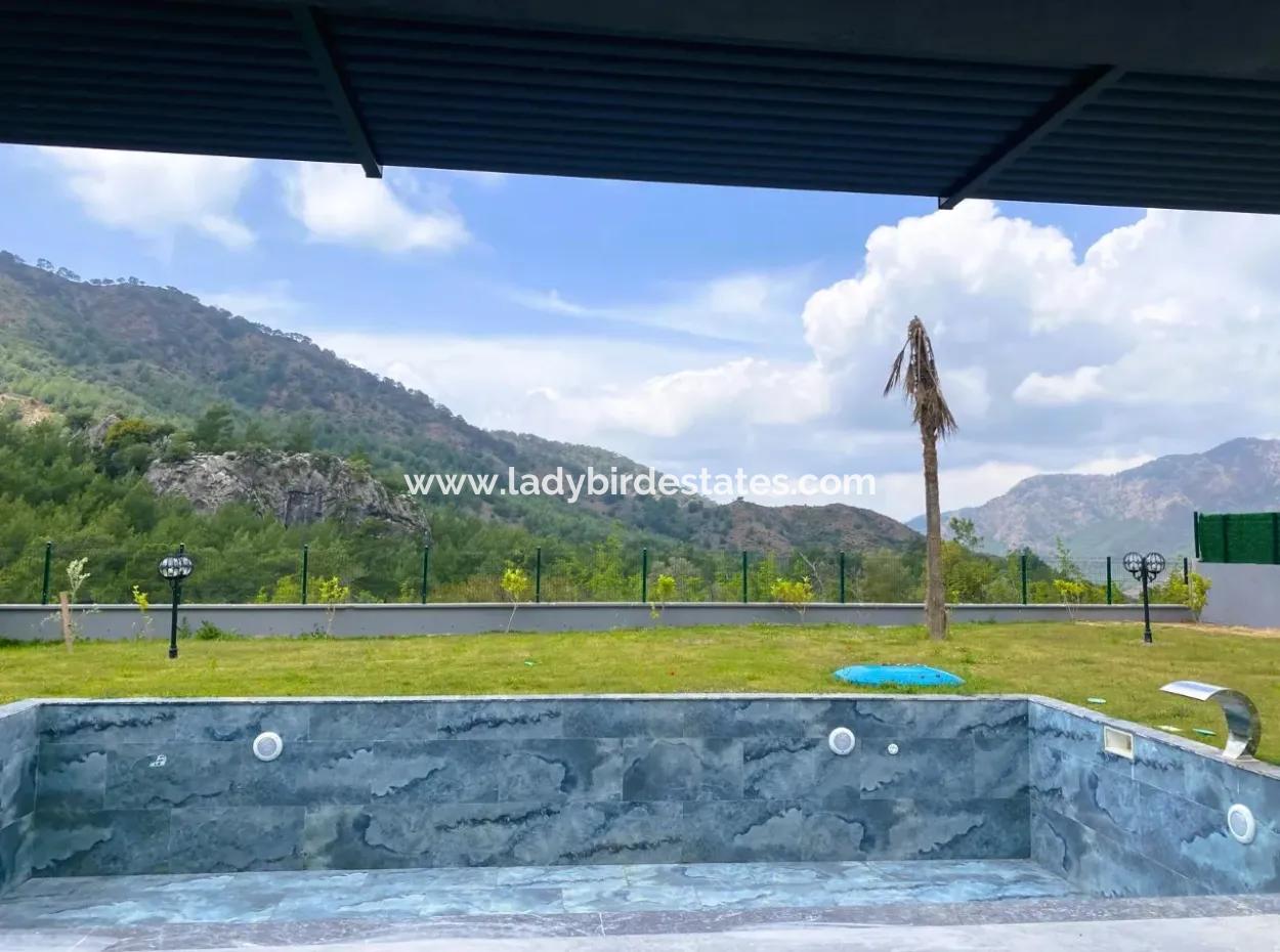 Ultra-Luxuriöse Freistehende Villa Mit Pool Im Akkaya-Tal