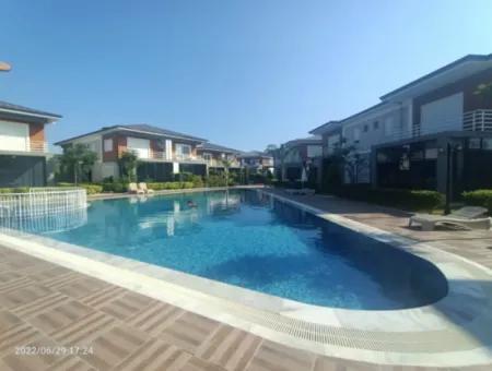 2 1 Twin Villas Zum Verkauf Auf Dem Gelände In Karaçali