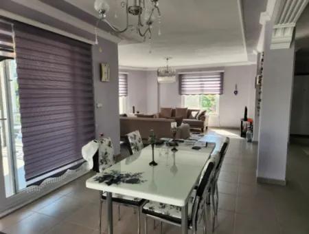 Dalaman Hurriyet Mah. Freistehende Villa Zum Verkauf Steht