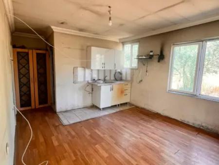 Ein Feld Mit Einem Haus Auf 5 Acres Im Dorf Dalaman Kayadibi Steht Zum Verkauf