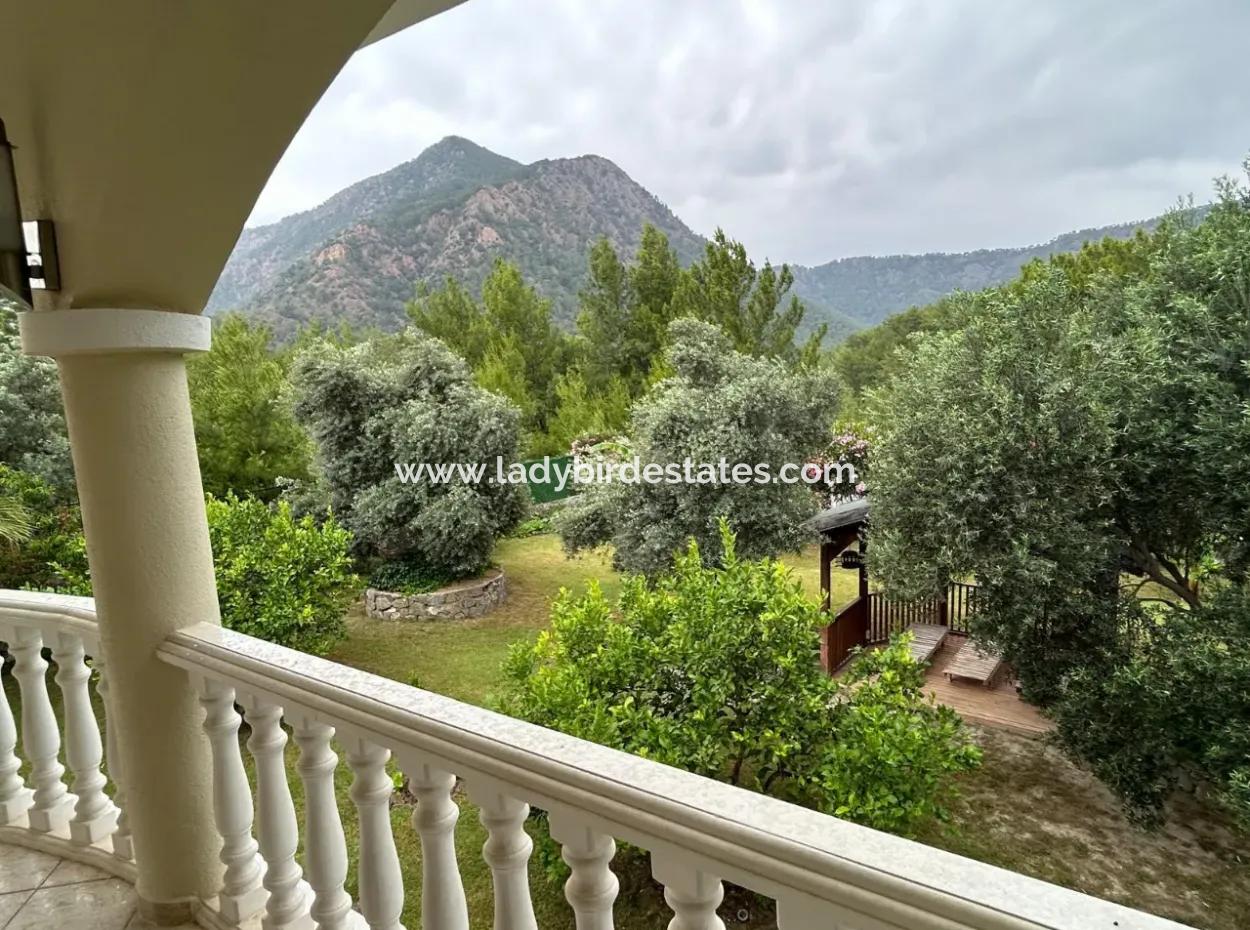 2 Villas For Sale On A 1500M2 Plot In Akkaya