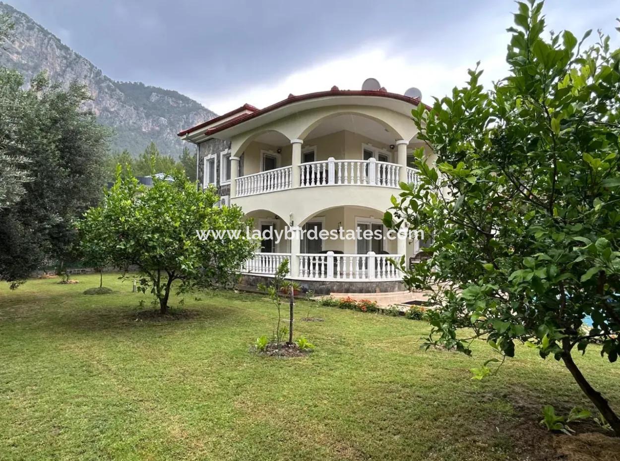 2 Villas For Sale On A 1500M2 Plot In Akkaya