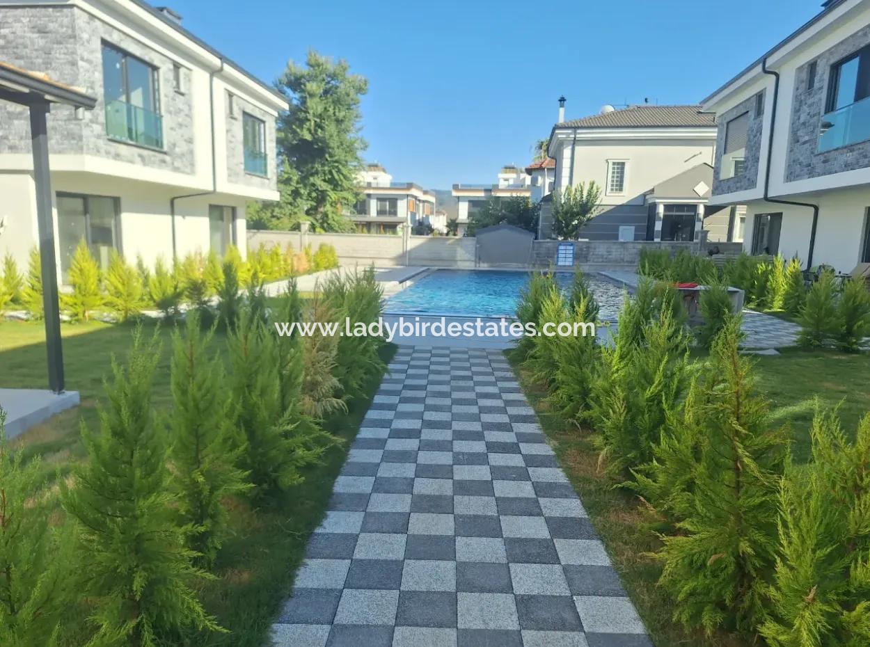 3 1 Luxury Twin Villa In The Site In Karaçali