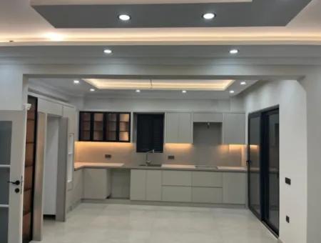 Detached 4 1 Villa For Sale In Karaçali