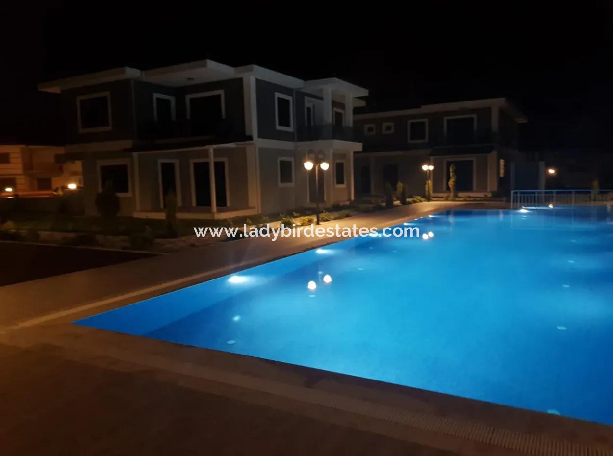 Dalaman'da Satılık Bitişik Nizam Sıfır Villa