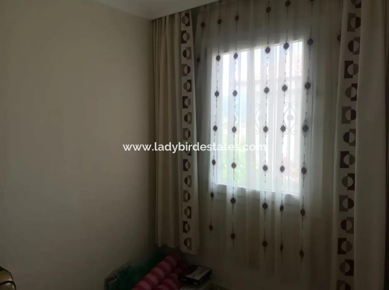 Dalaman Altıntas'da Havuzlu Eşyalı Villa