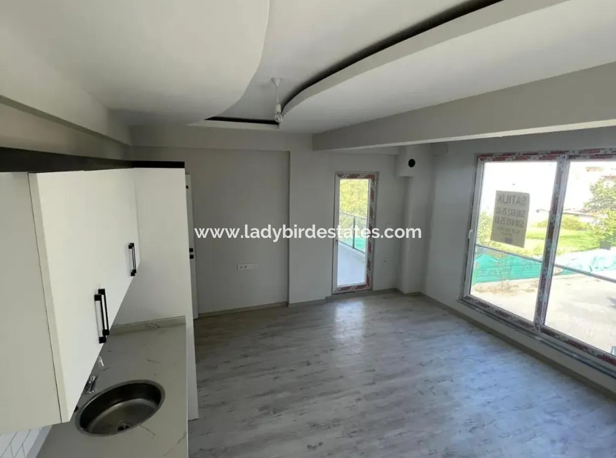 Aaaccciiillll !!!! Dalaman Merkez Mahallesinde Satılık 3+1 Daire