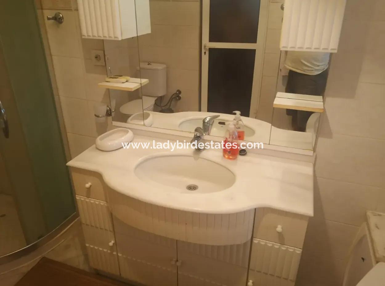 Karaçalı Mahallesinde Yarı Dubleks Villa Satılık