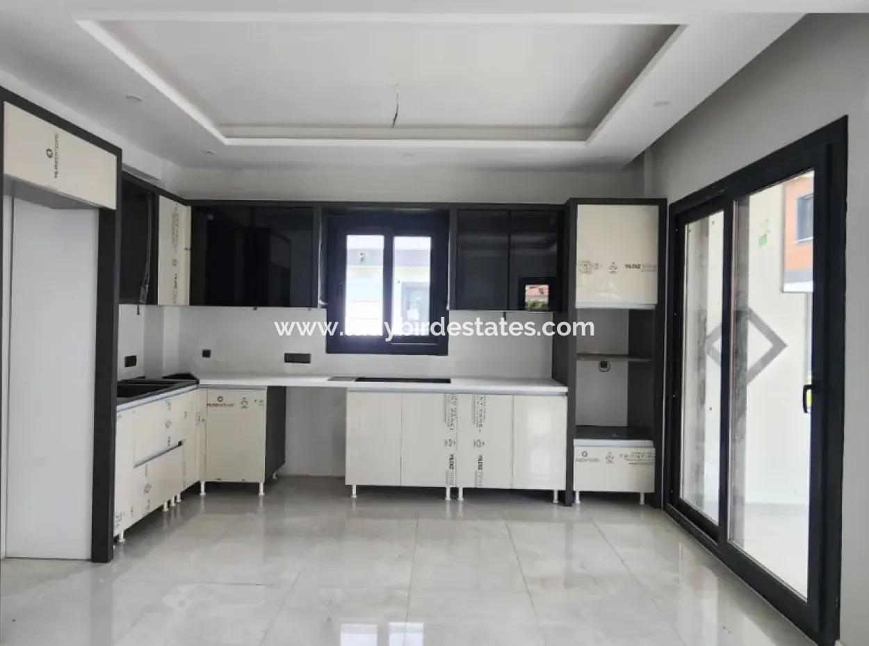 Dalaman  Söğütlüyurt Mevkiinde Eşsiz Peyzajıla 3+1 Villa