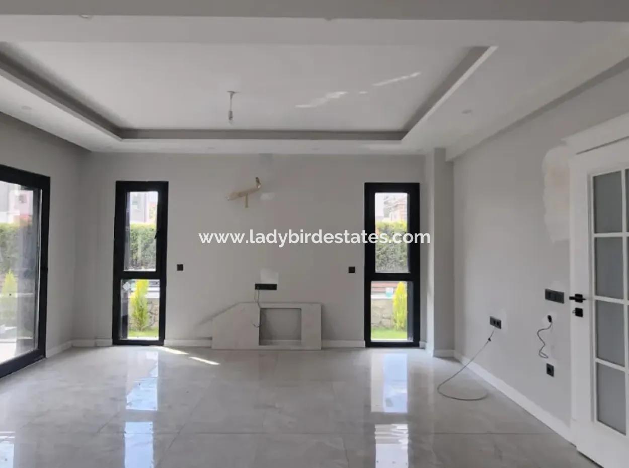 Dalaman  Söğütlüyurt Mevkiinde Eşsiz Peyzajıla 3+1 Villa