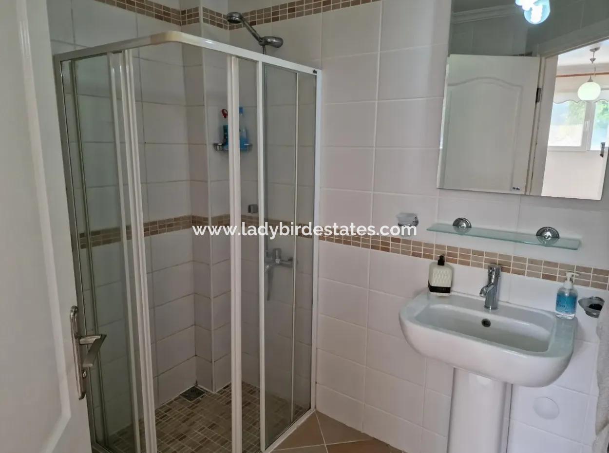 Göcek'te Site İçerisin De 4+1 Satılık Villa