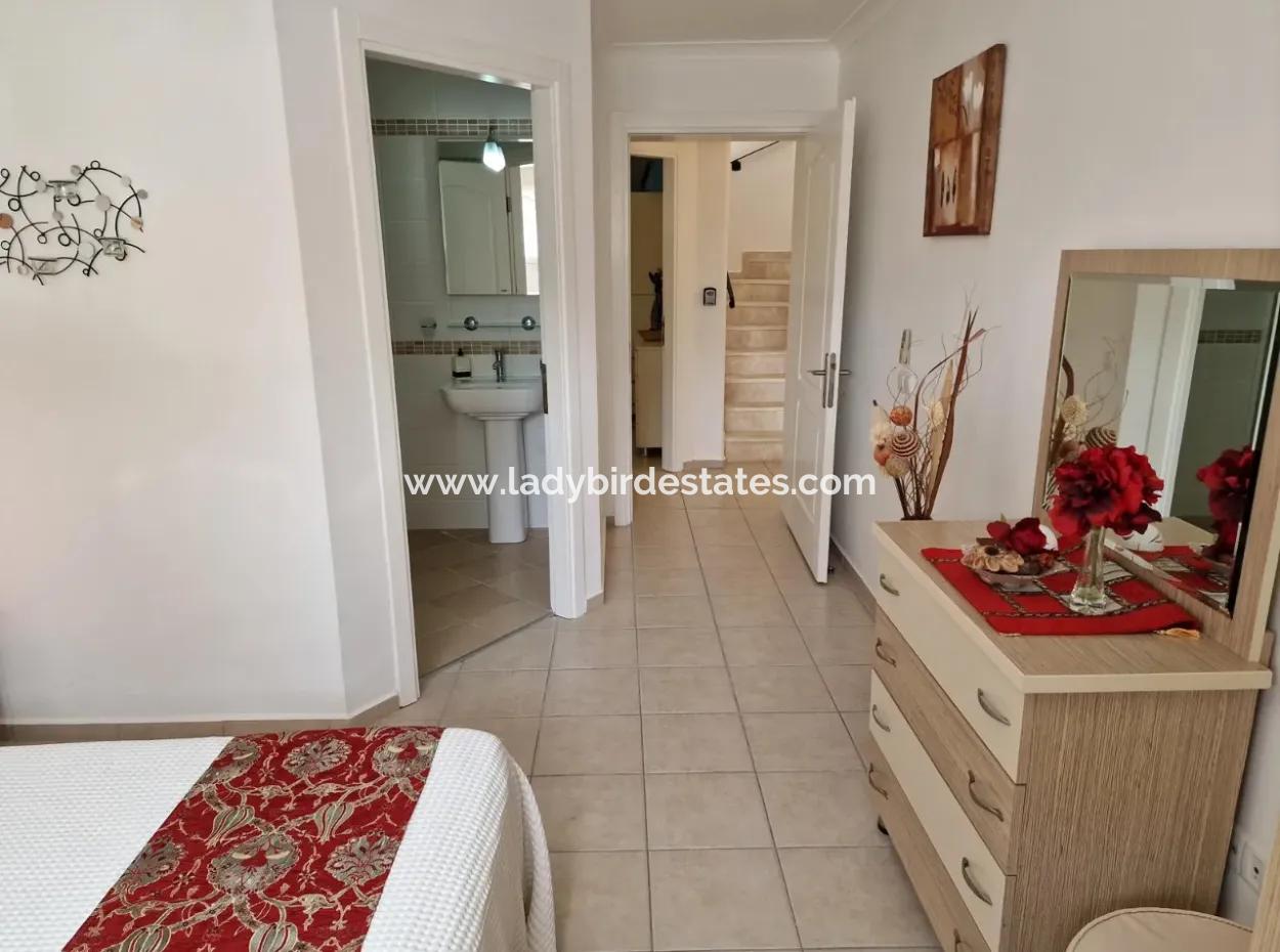 Göcek'te Site İçerisin De 4+1 Satılık Villa