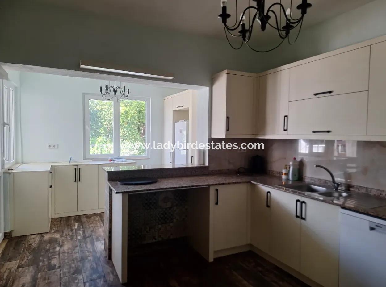 Dalaman Da Meyve Bahçesi Arasında Müstakil 2+1 Ev