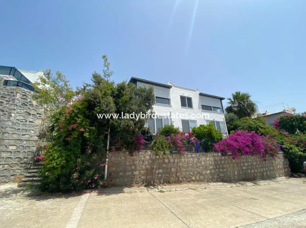 Dalaman Da Deniz Manzaralı Satılık Muhteşem Villa