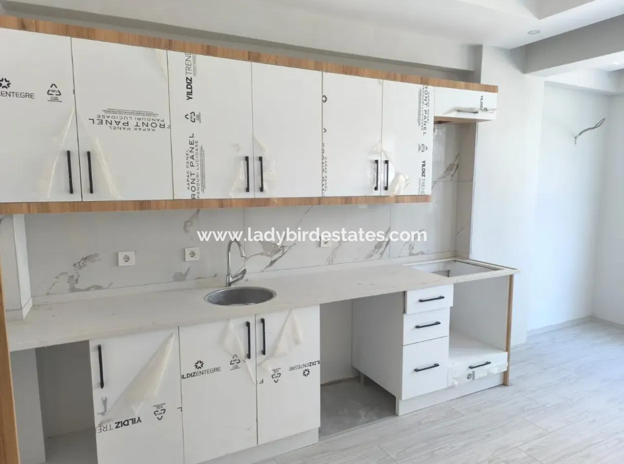 Dalaman Merkez Mahallesin De Lüks 1+1 Havuzlu Satılık Daireler