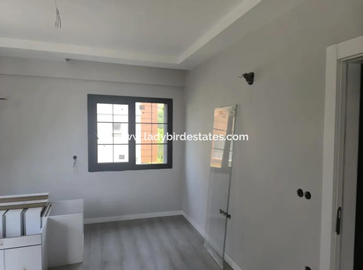 Dalaman Merkez Mahallesin De Satılık 2+1 Ve 1+1 Havuzlu Daireler