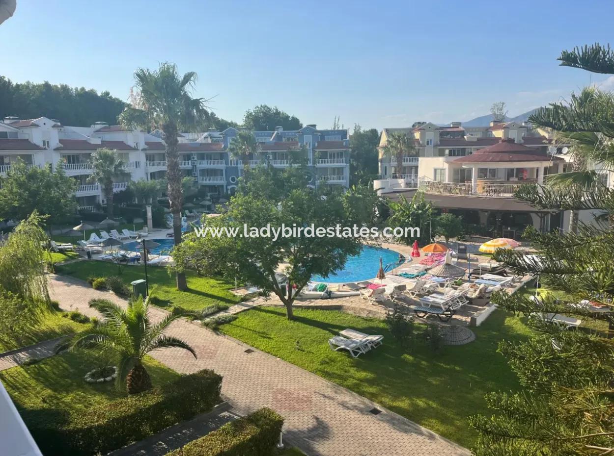 Botanik Garden Sitesinde 3+1 Satılık Çatı Dubleksi