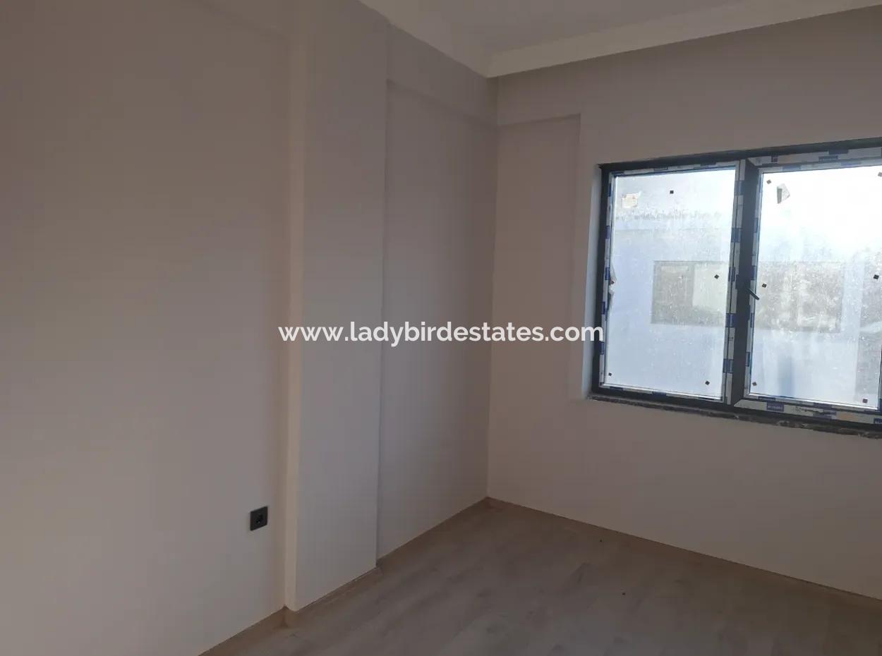 Karaçalı Da Site İçerisinde 3+1 Lüks İkiz Villa