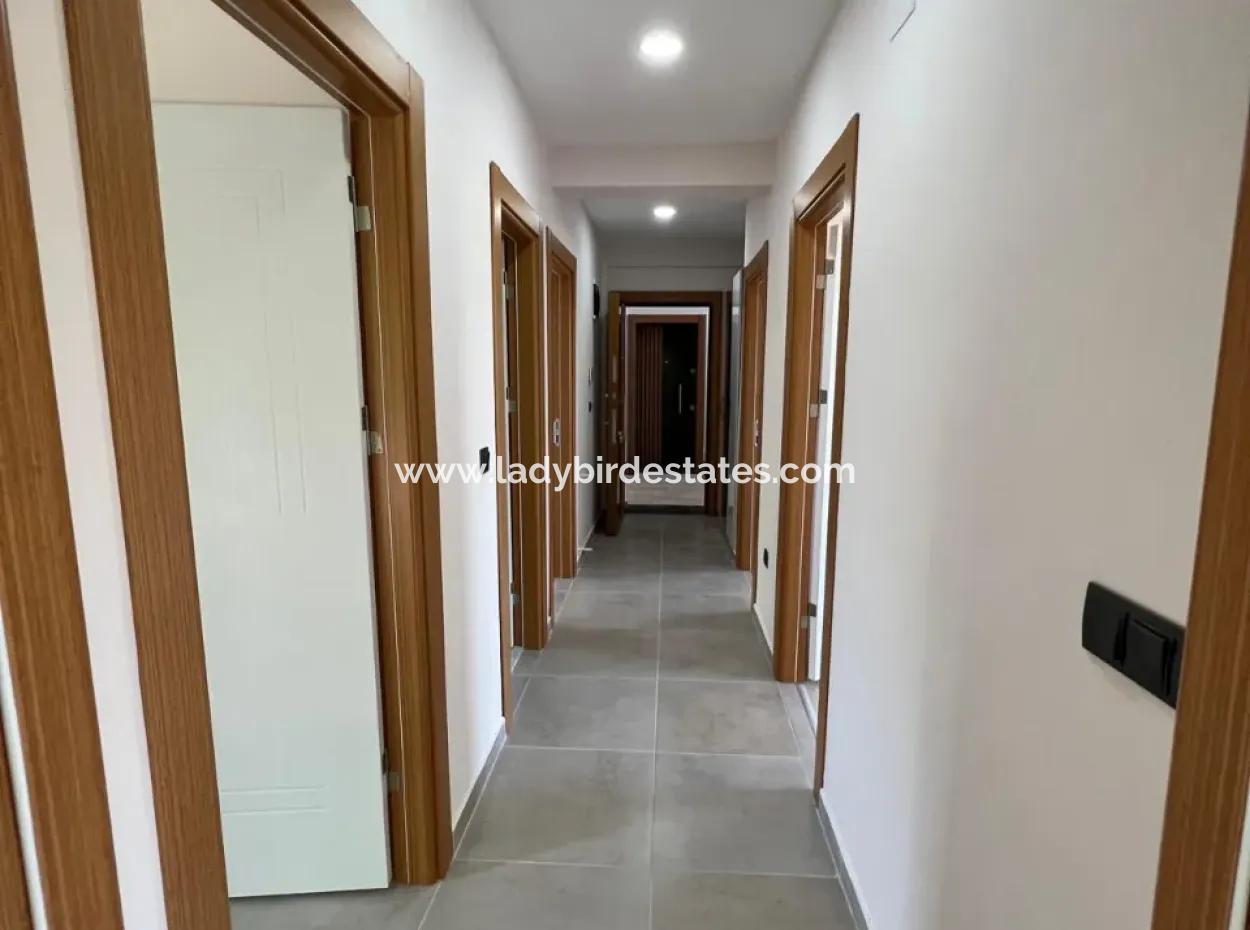 Dalaman Altıntas Mah. 3+1 Satılık Daire