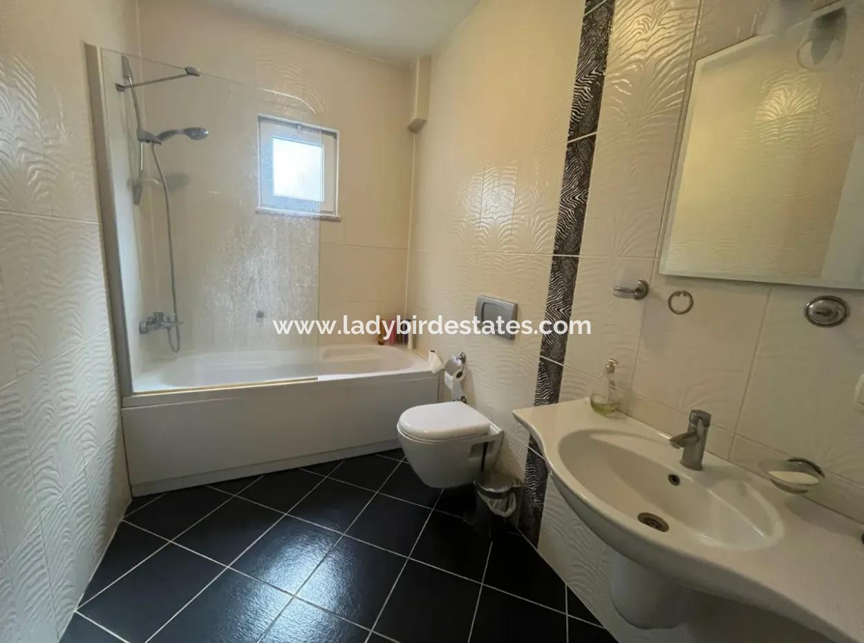 Dalaman Akkaya Vadisinde Muhteşem Mimarisiyle Satılık 5+2 Villa