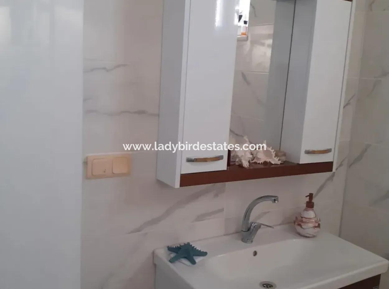 Dalaman Günlüklü Sitesin De Havuzlu Satılık Daire
