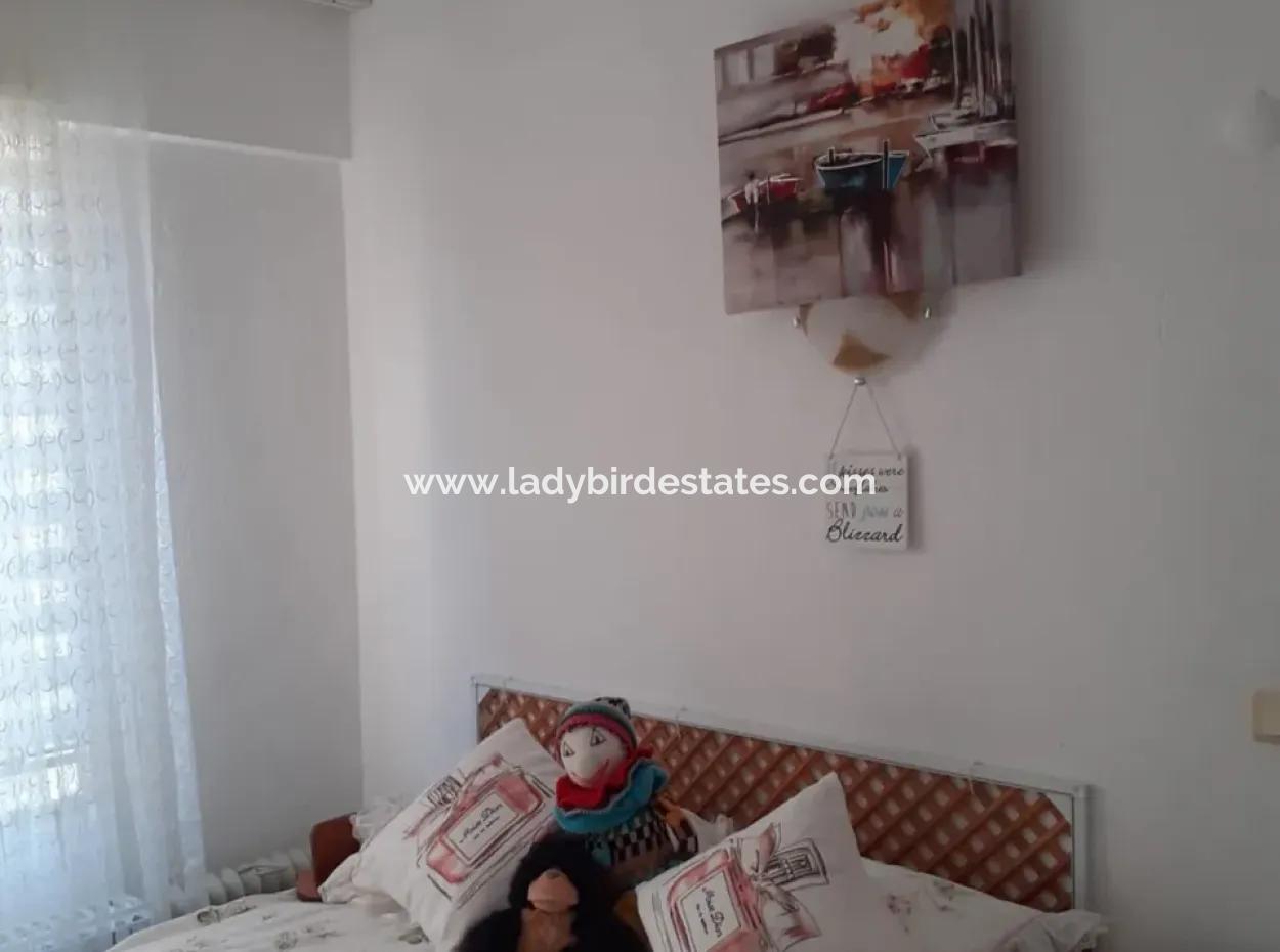 Dalaman Günlüklü Sitesin De Havuzlu Satılık Daire