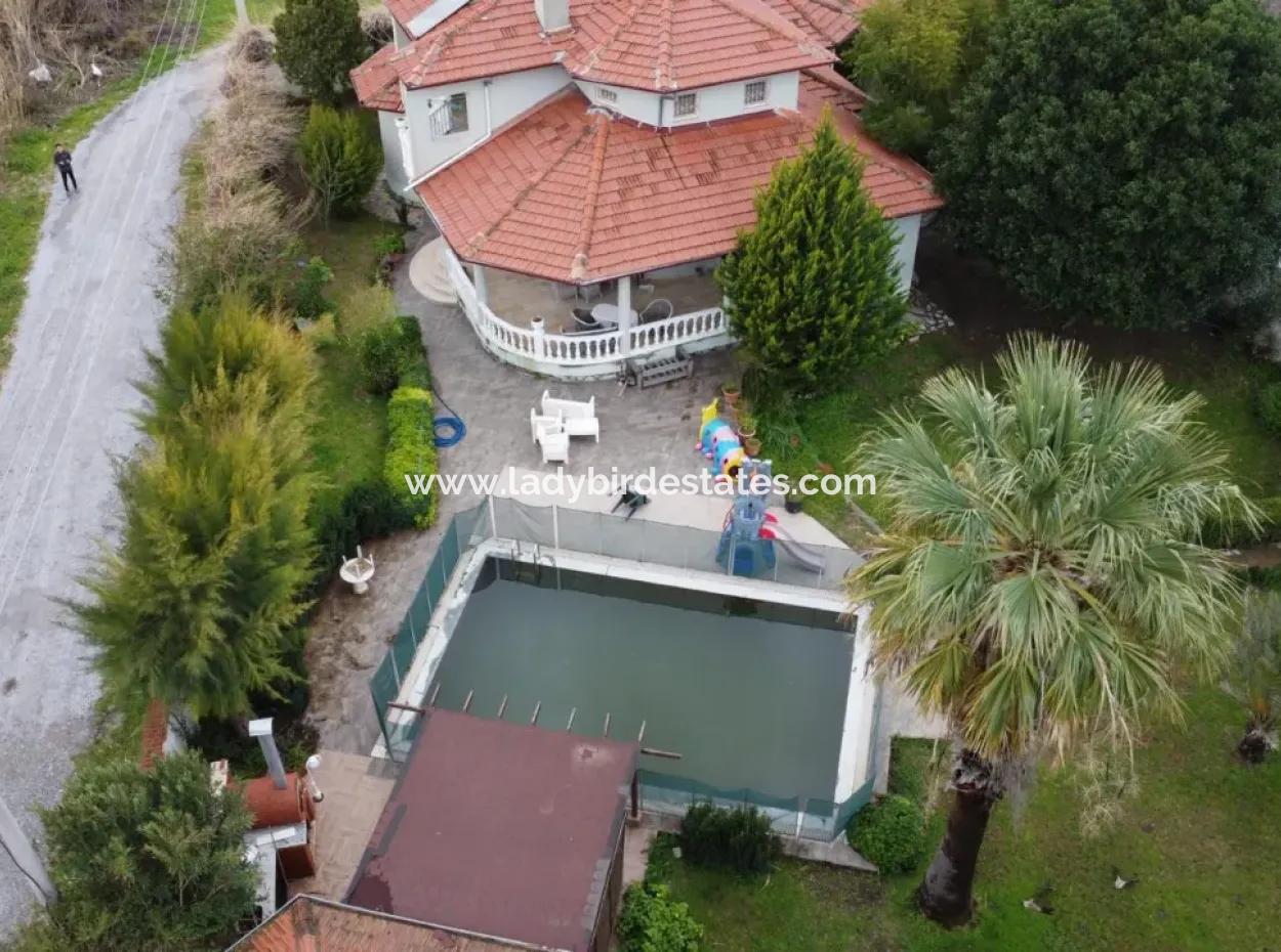 Dalaman Altıntas Mah. Kaçırılmayacak Konumda 4+1 Müstakil Villa