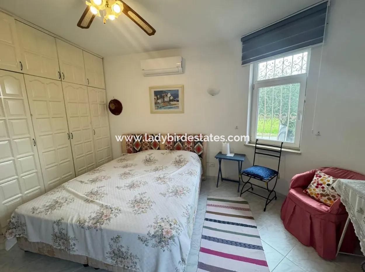 Dalaman Altıntas Mah. Kaçırılmayacak Konumda 4+1 Müstakil Villa