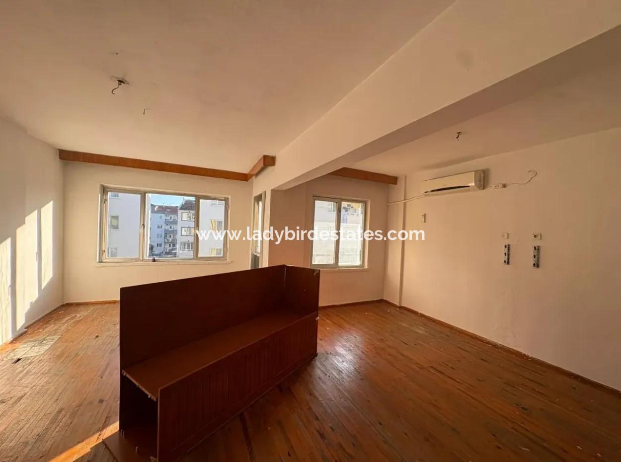 Dalaman Ege Mahallesinde Site İçerisinde  Satılık 3+1 Daire