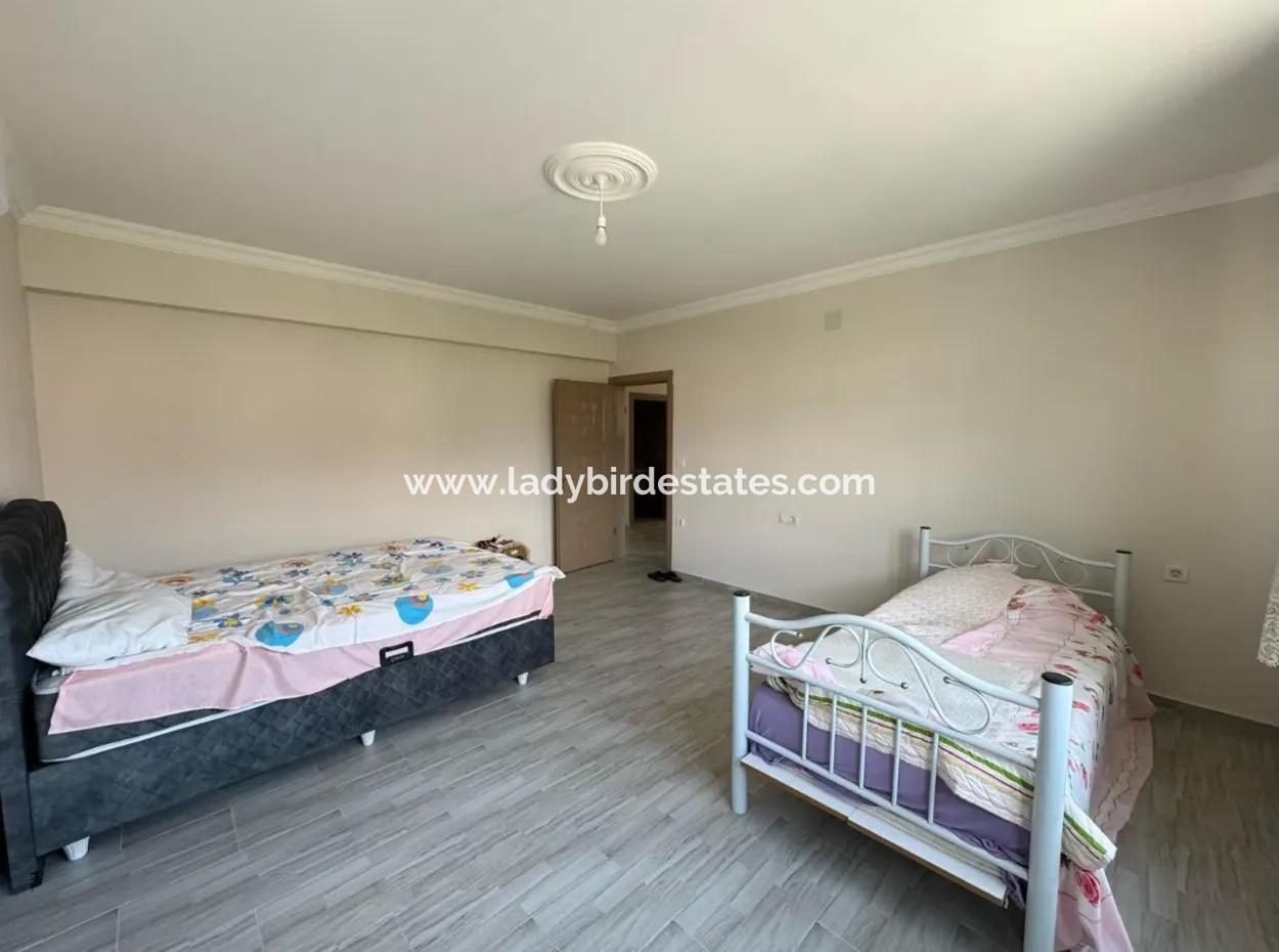 Dalaman Altıntas Mah. Satılık 4+1 Müstakil Villa