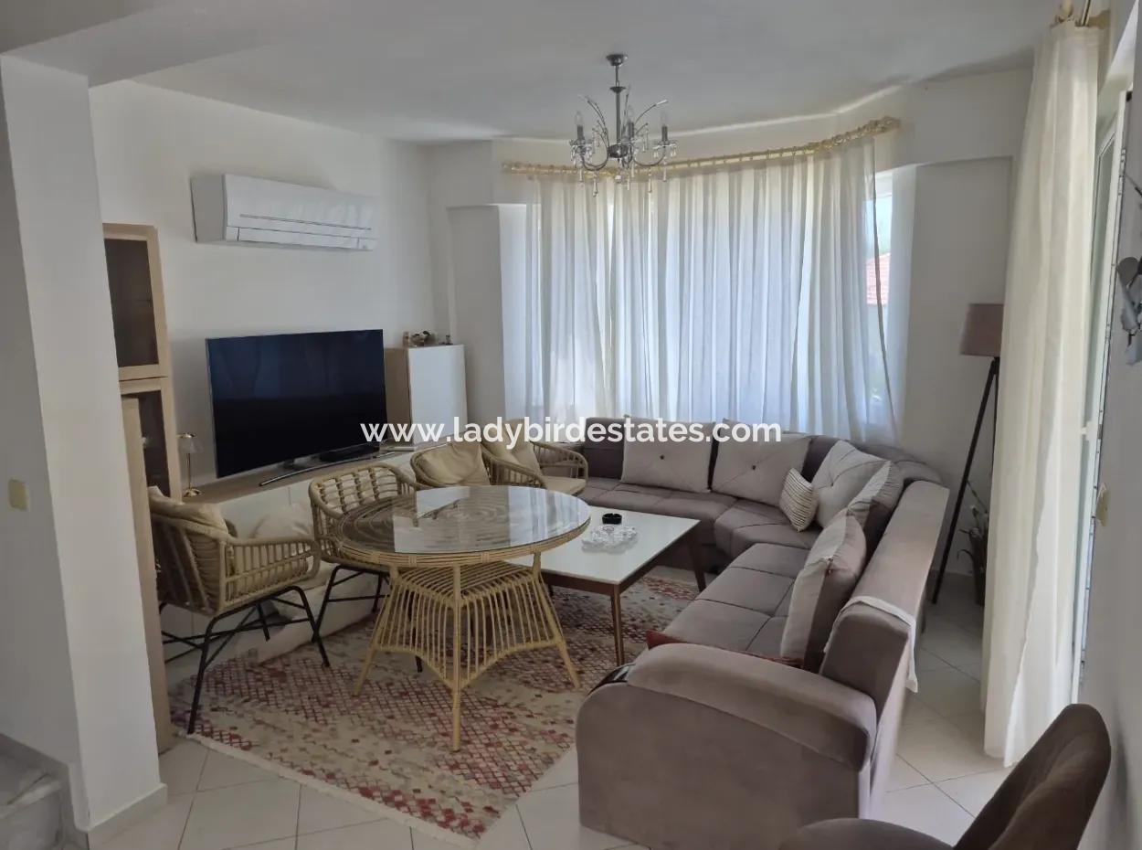 Dalaman Akkaya Vadisin De Doğa Huzurun Da Site İçerisin De 3+1 İkizsatılık Villa