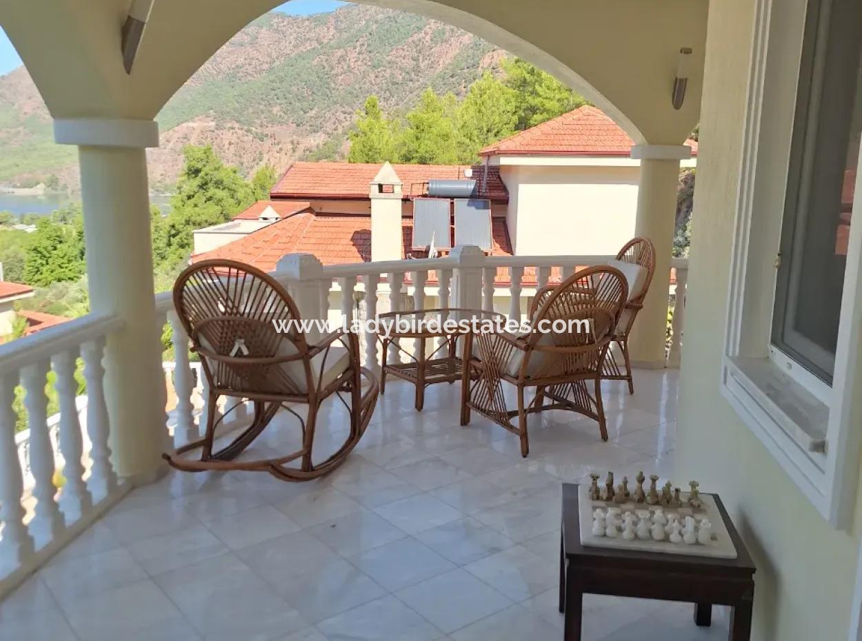 Dalaman, Akkaya Vadisi - Şık 4 Yataklı Villa