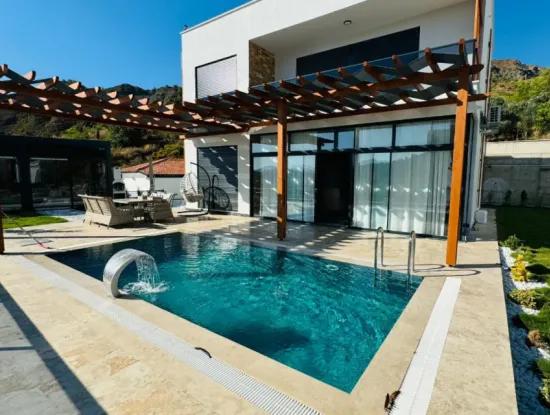 Doğanın Kalbi Olan Akkaya Vadisinde Satılık 4+1 Ultralüks Villa